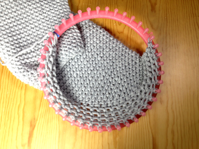 diámetro Imaginación Sofisticado Tutorial DIY: Cómo tejer una capa poncho en telar circular